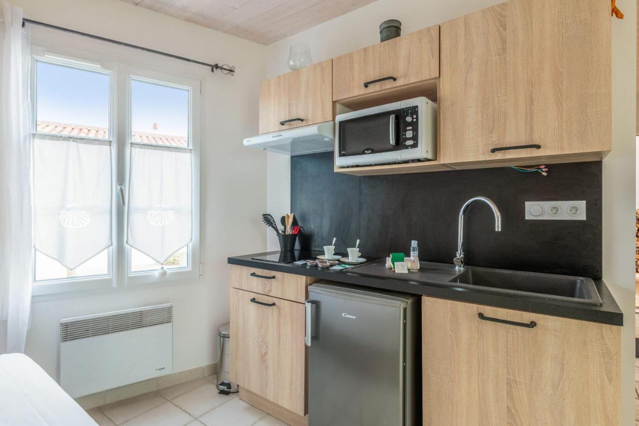 Nice Studio With Veranda Nearby The Beach In La Flotte - Welkeys ภายนอก รูปภาพ